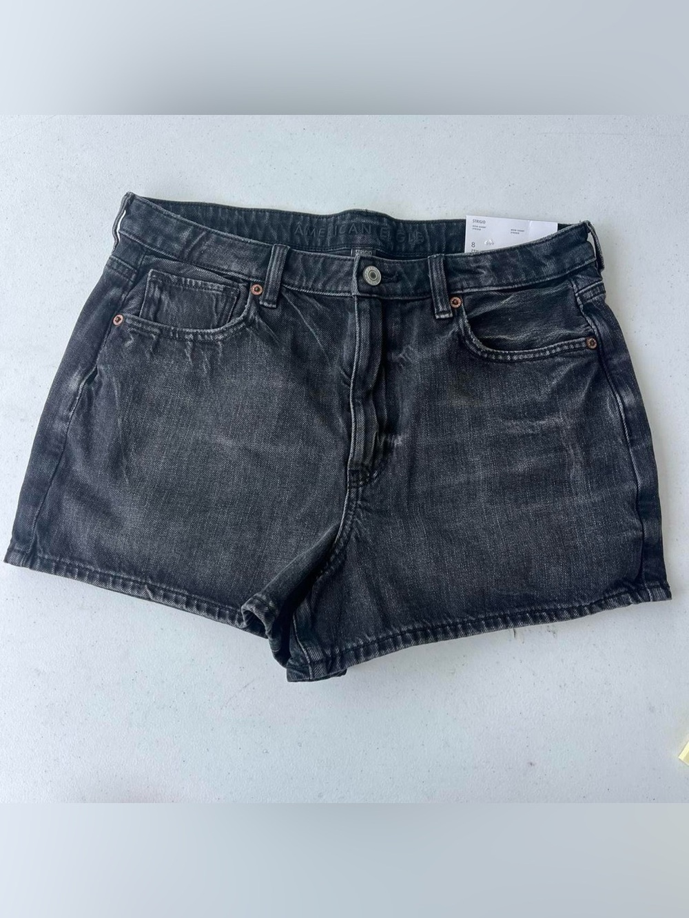American Eagle Black Rigid Mom Shorts US 8 NWT High Rise Denim Shorts - Picture 2 of 5